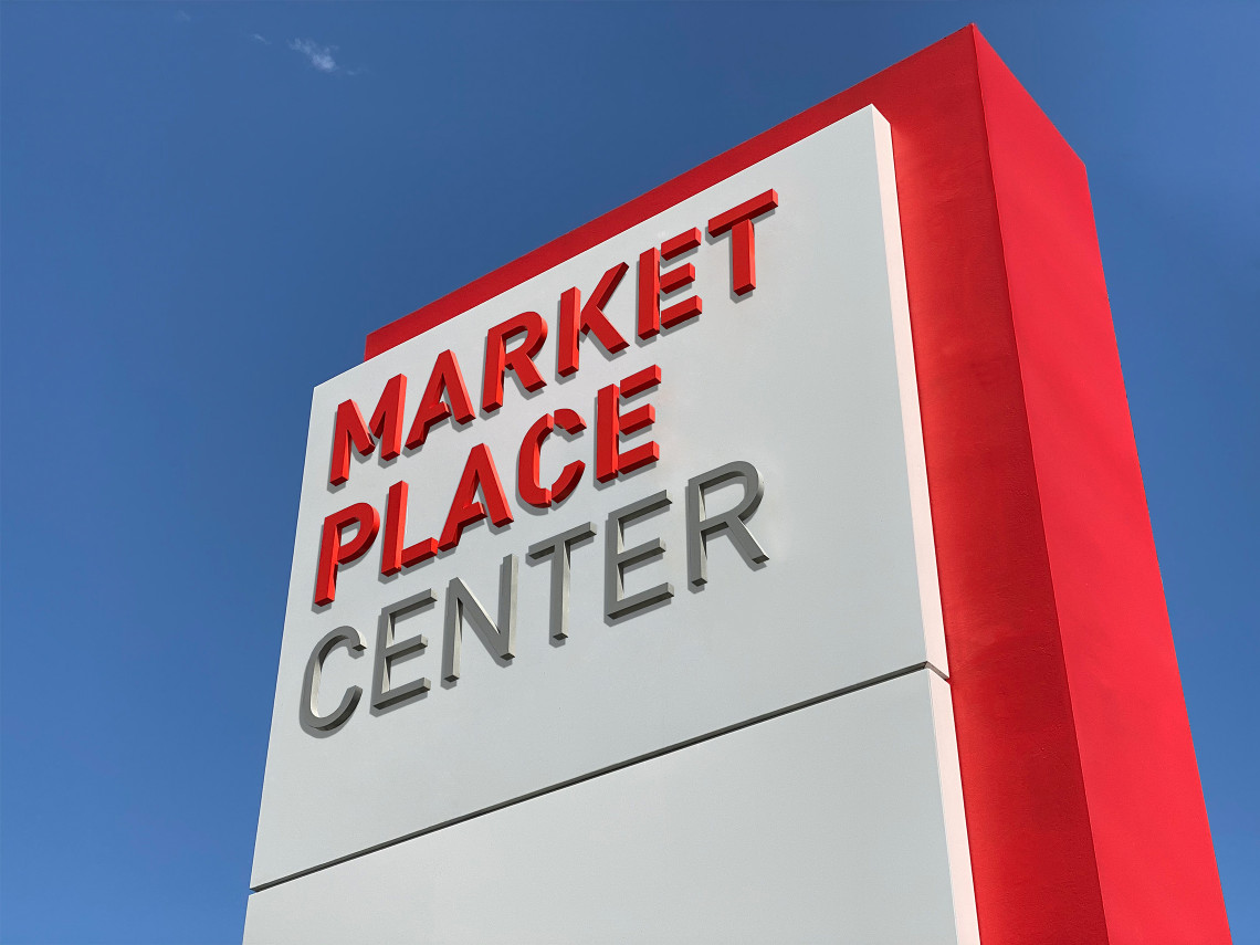 Market-Place-Center-1-project-entry-pylon