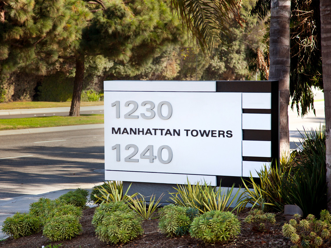 Manhattan-Towers-2-project-address-monument-sign